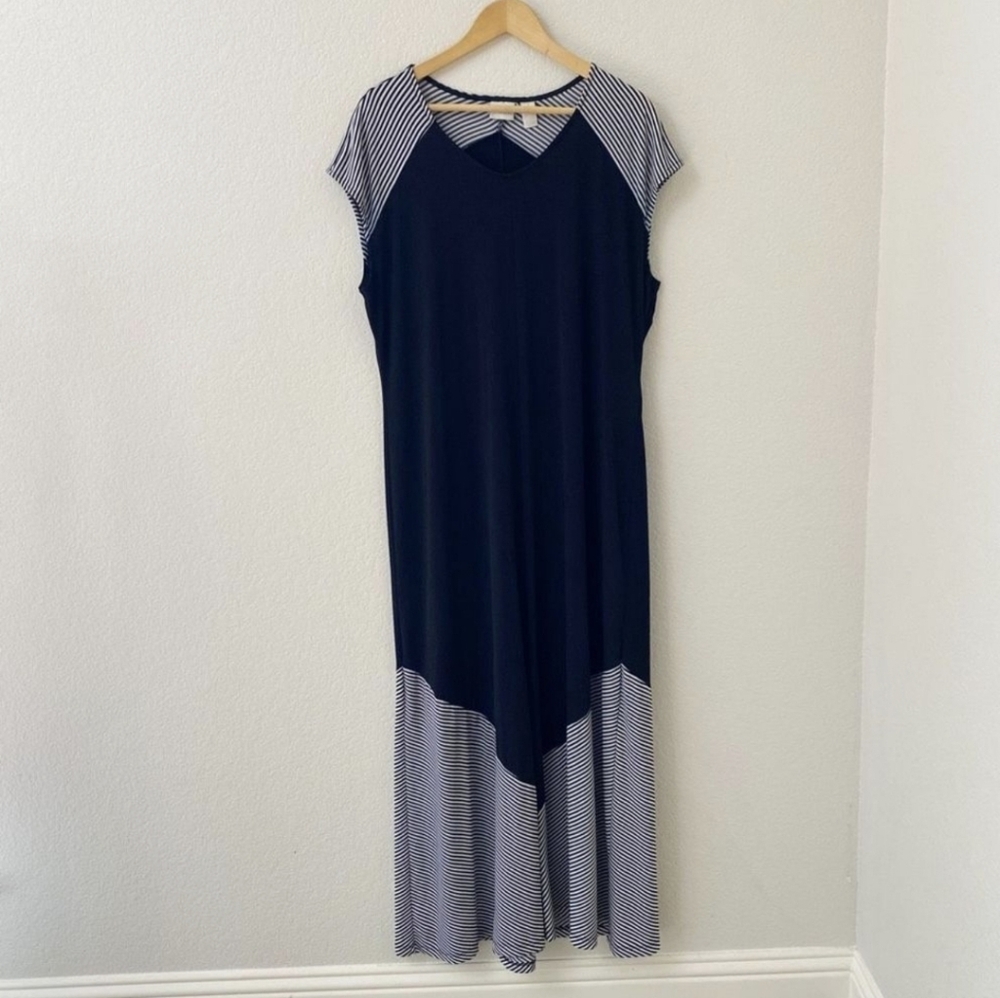 Chico's sz. Xlarge black/white stripe maxi dress
